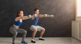 ćwiczenia na biceps w domu