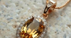 Cytryn – właściwości kamienia w naszyjniku