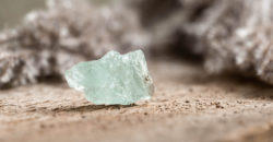 Akwamaryn – właściwości kamienia, które warto znać